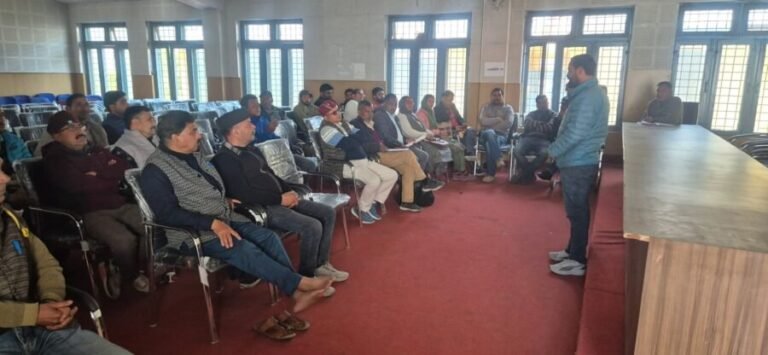 केंद्रीय आरक्षण की मांग को लेकर उबला पैनखंडा समुदाय