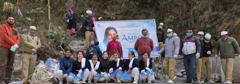 नंदाप्रयाग में संत निरंकारी मिशन ने चलाया सफाई अभियान