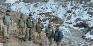 फूलों की घाटी में कैमरे में कैद हुए कस्तुरी मृग, स्नो लेपर्ड और मोनाल