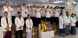 मरीजों की बेहतर सेवा का नर्सिंग छात्रों ने लिया संकल्प
