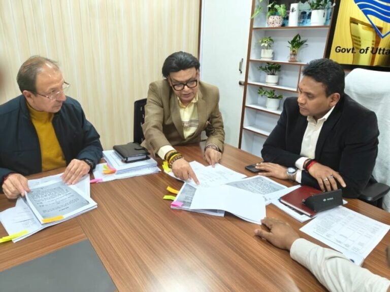 आवासीय योजनाओं में गुणवत्ता, पारदर्शिता और समयबद्धता को सर्वोच्च प्राथमिकता – सचिव डॉ. आर राजेश कुमार 