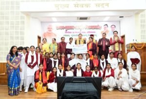 संस्कृत छात्र प्रतिभा सम्मान समारोह में सीएम धामी, छात्रवृत्तियां वितरित